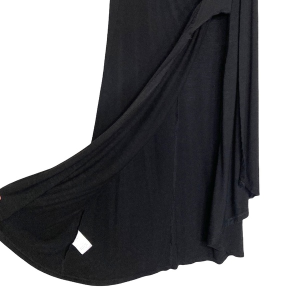 XS•NWT•KISMET•BLACK RUCHED MAXI SKIRT W HIGH SIDE SLIT• - Picture 4 of 6